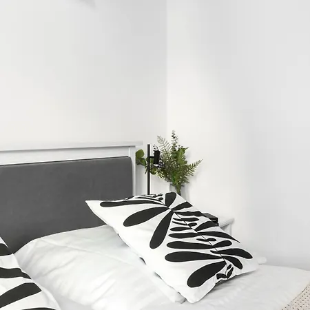 Urban One-Bedroom Apartment Prague Exterior photo